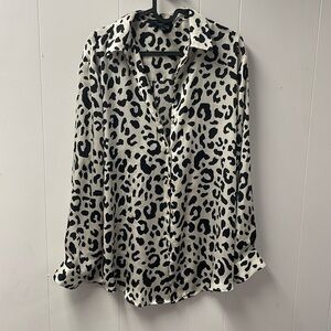 Oversized printed button up